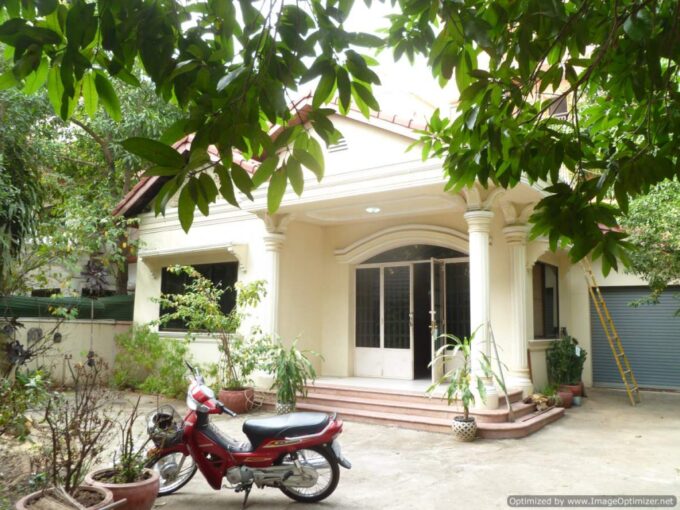 2 Bedroom Villa in Toul Tom Poung