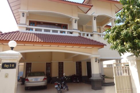 Five Bedroom Villa in Russey Keo For Sale