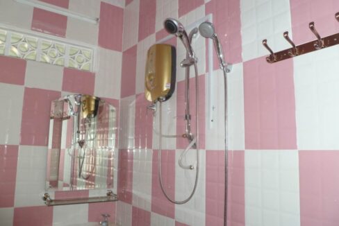 1 Bedroom Apartment in Toul Tom Poung