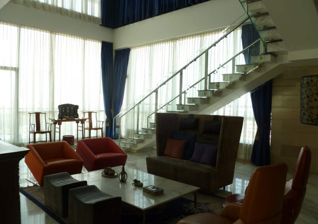6 Bedroom Penthouse in Daun Penh