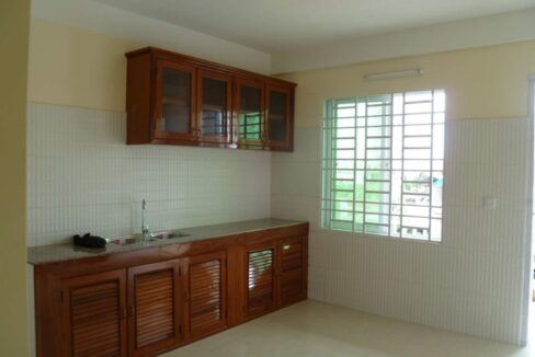 2 Bedroom Apartment in Toul Tom Poung