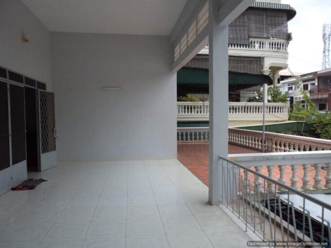 3 Bedroom Apartment in BKK1