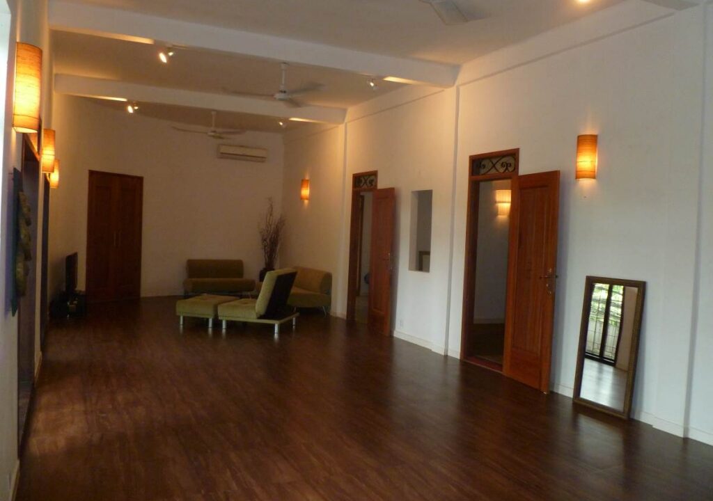 2 Bedroom Apartment in Daun Penh