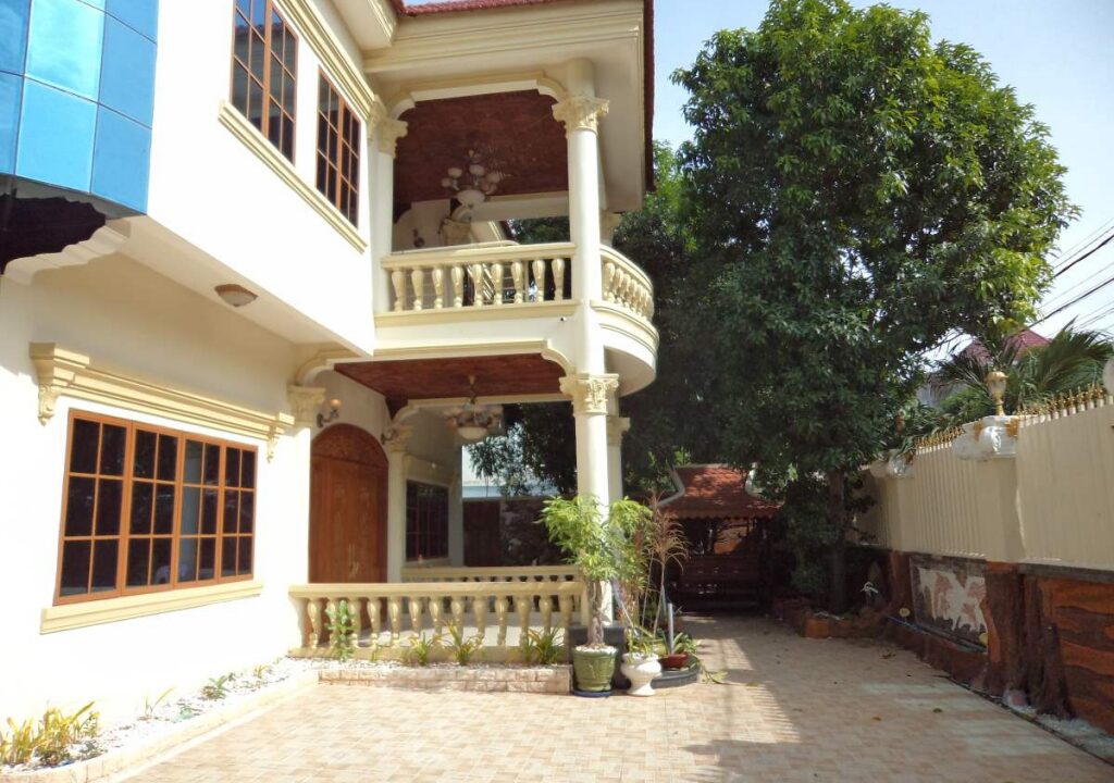 Five Bedroom Villa for rent in in Toul Kork - Phnom Penh