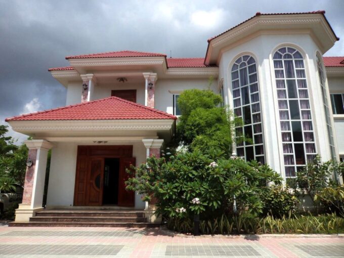 5 Bedroom Villa in Russey Keo