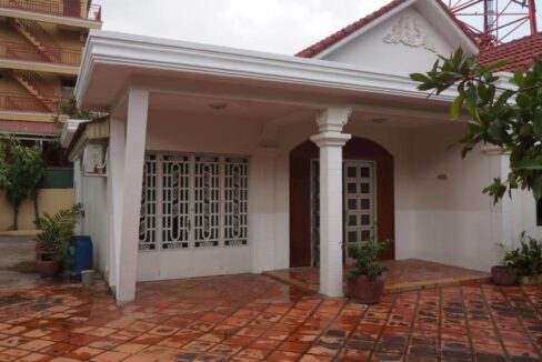 Villa for rent in Phnom Penh near Russian Market - Three Bedroom
