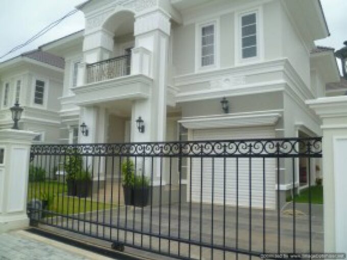 Four Bedroom Villa in Grand Phnom Penh