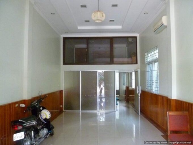 3 Bedroom Apartment in BKK3