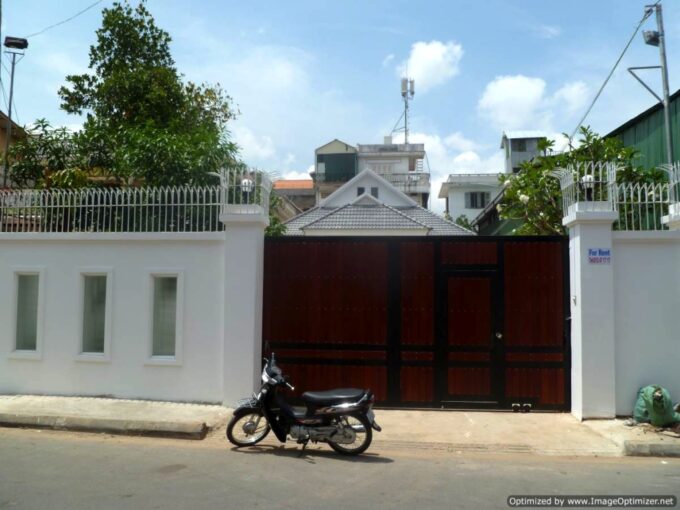 3 Bedroom Villa in BKK3