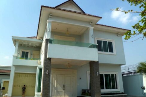 5 Bedroom Villa in Sen Sok