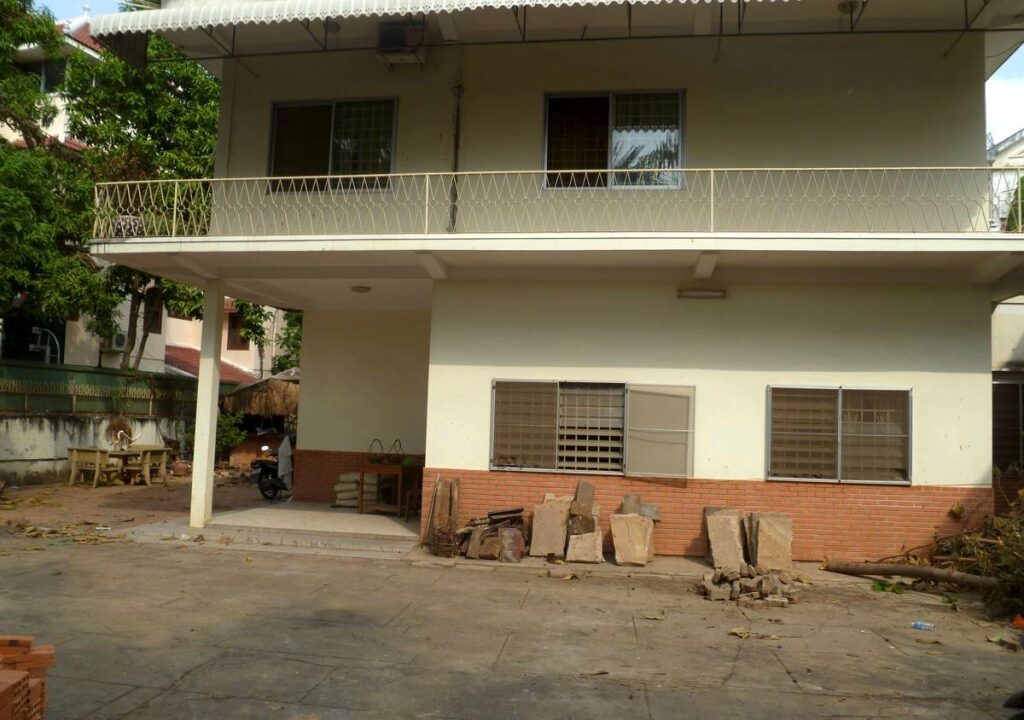 5 Bedroom Villa in Tonle Bassac
