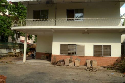 5 Bedroom Villa in Tonle Bassac