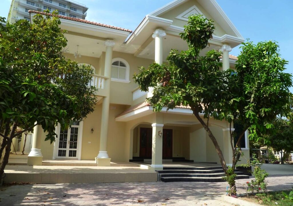 6 Bedroom Villa in Chroy Chongva