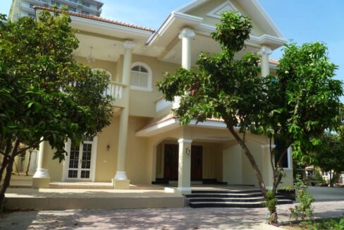 6 Bedroom Villa in Chroy Chongva