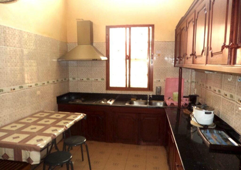 4 Bedroom Apartment in Daun Penh