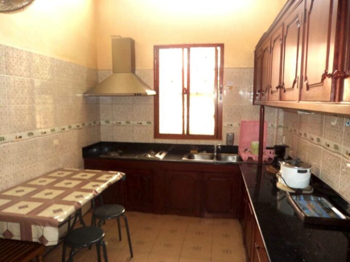 4 Bedroom Apartment in Daun Penh