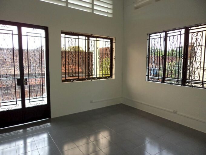 2 Bedroom Apartment in Daun Penh