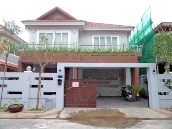 4 Bedroom Villa in Tonle Bassac