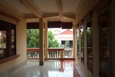 2 Bedroom Apartment In Tonle Bassac