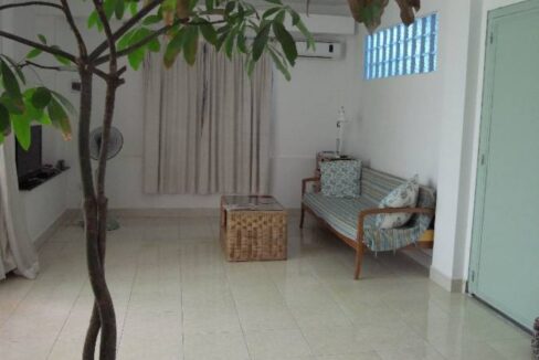 2 Bedroom Apartment in Daun Penh