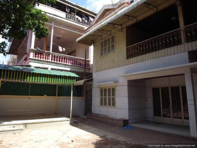 3 Bedroom Villa In Boueng Trabek
