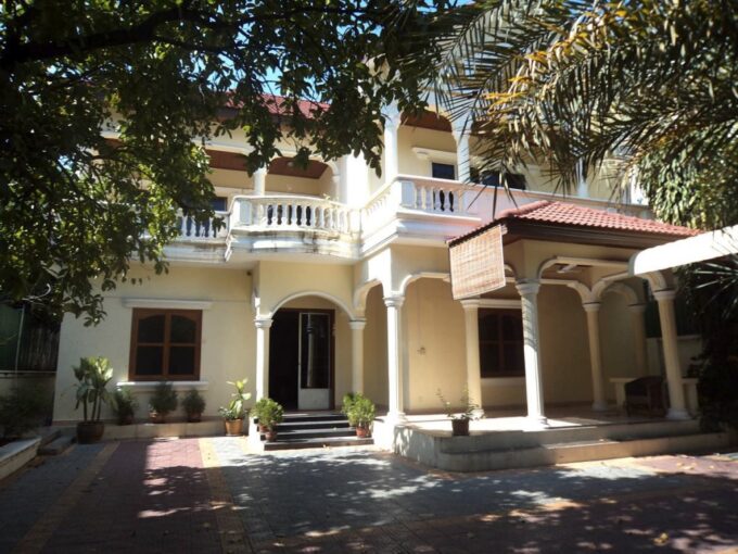 5 Bedroom Villa in Daun Penh