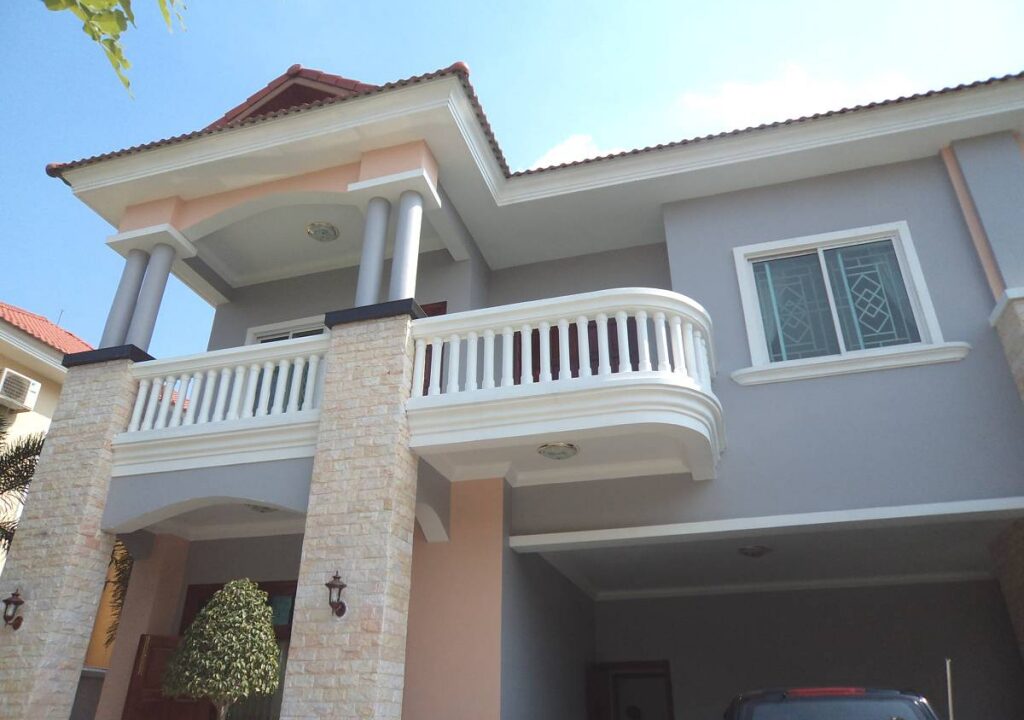 5 Bedroom Villa in for rent in Phnom Penh -Tonle Bassac