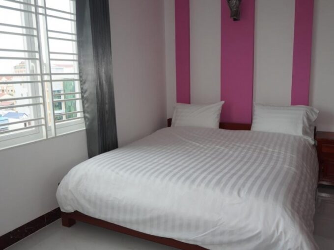 1 Bedroom Renovated Apartment For Rent in 7 Makara
