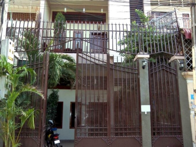 4 Bedroom Apartment in BKK3