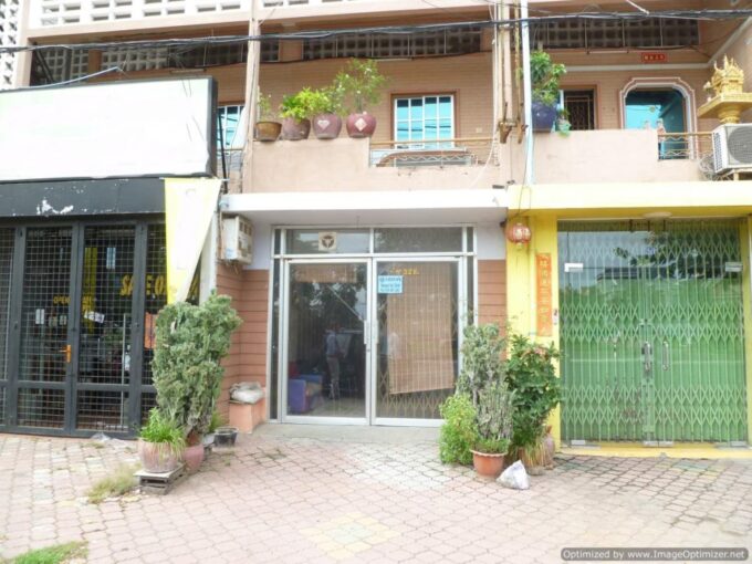 Shopfront Property in Tonle Bassac