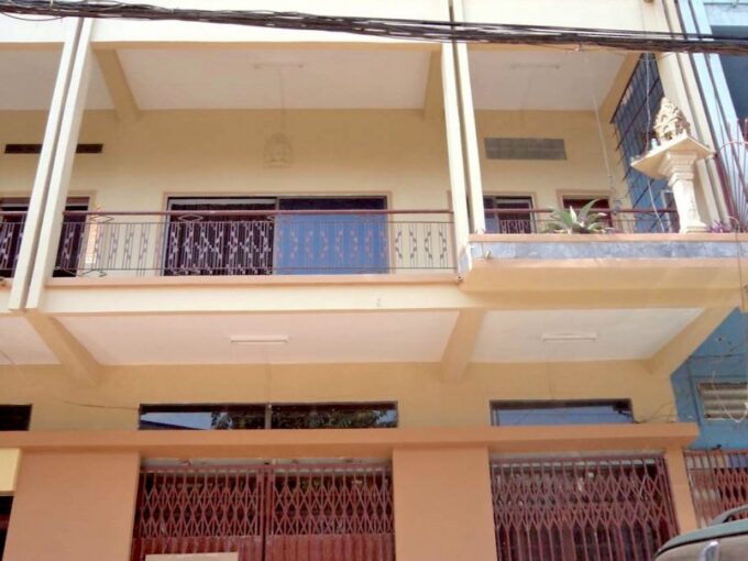 Commercial Space in Chamkamorn