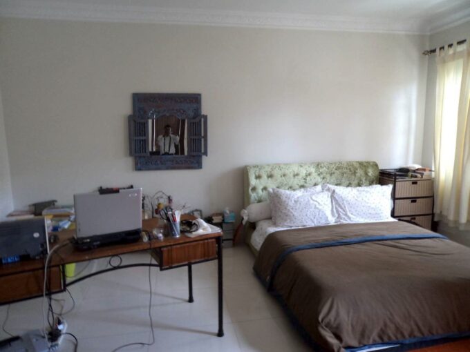 5 Bedroom Villa in Daun Penh