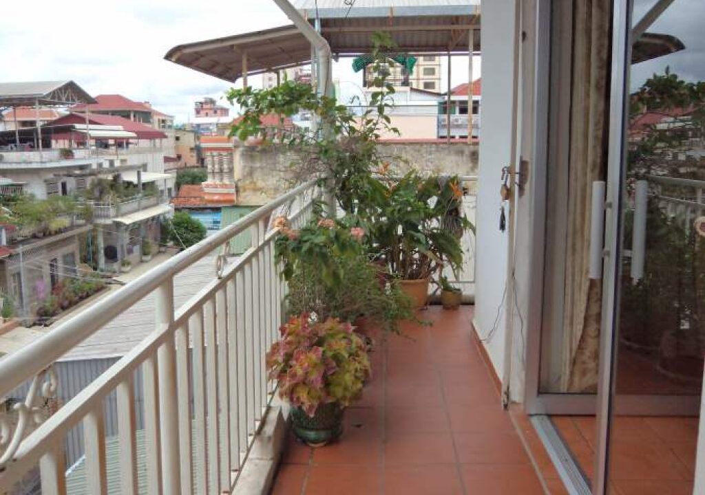 2 Bedroom Apartment in 7 Makara
