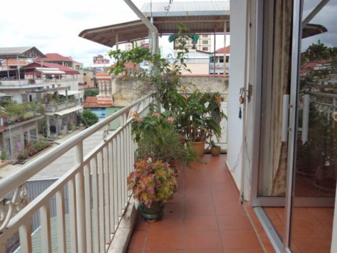 2 Bedroom Apartment in 7 Makara