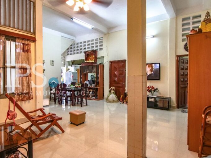 Apartment For Sale - Daun Penh 2 Bedrooms