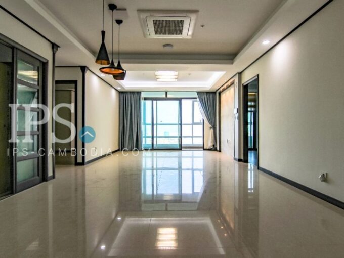 4 Bedroom Condo For Rent in De Castle Royal