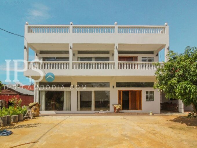 8 Bedroom Villa for Rent in Siem Reap