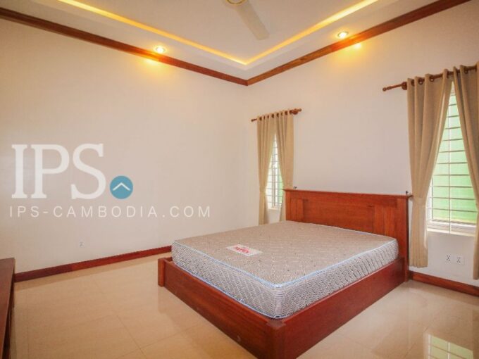 6 Bedroom Villaoffice building for Rent in Siem Reap