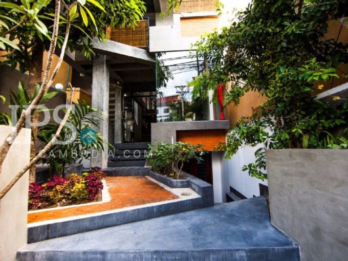 6 Bedroom Building for Rent - Ta Phul Area