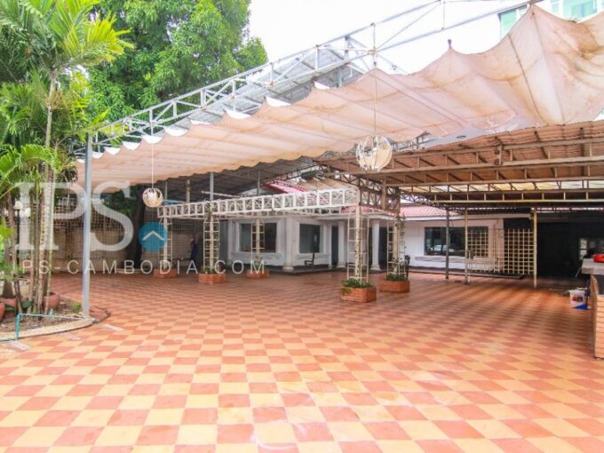Commercial Villa For Rent - BKK1 Area