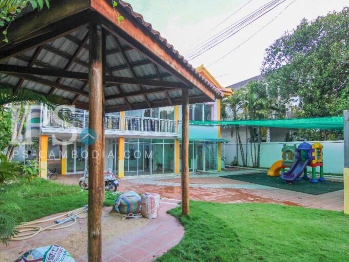 Commercial Villa For Rent - BKK1