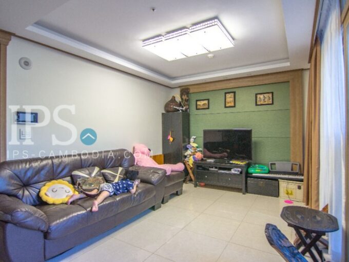 2 Bedroom Apartment For Sale - De Castle Royal