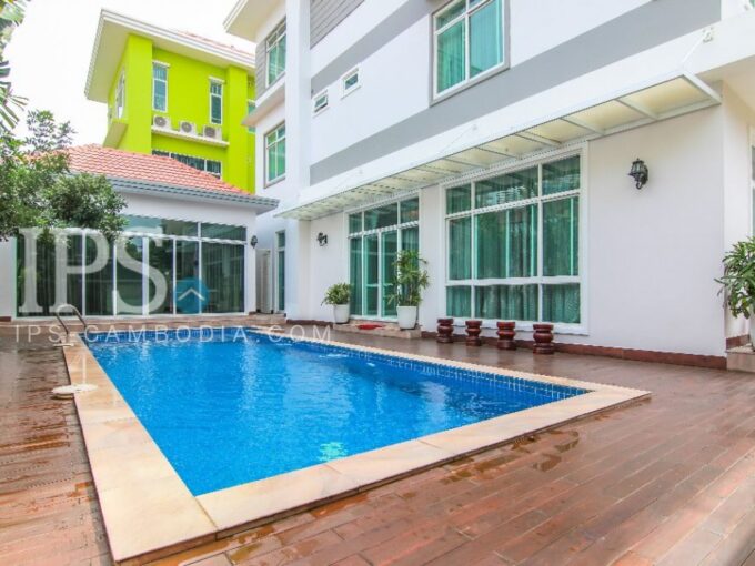 Modern 4 Bedroom Villa For Sale - Tonle Bassac