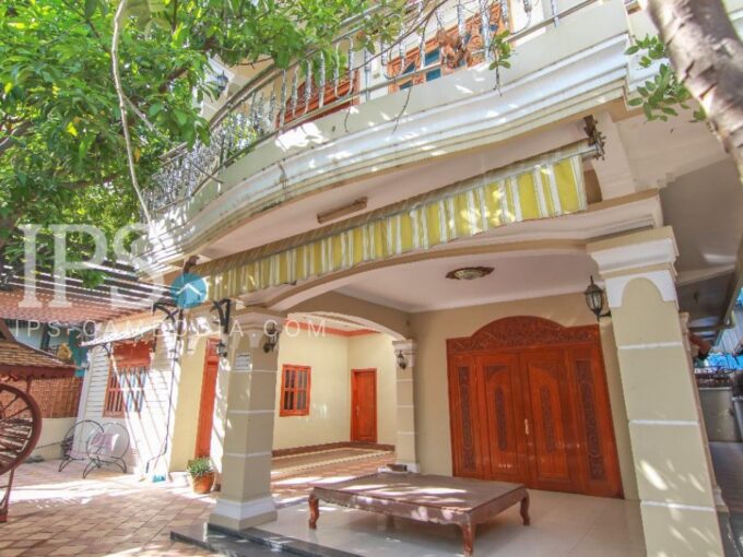 4 Bedroom Villa For Sale - Boeung Tumpun