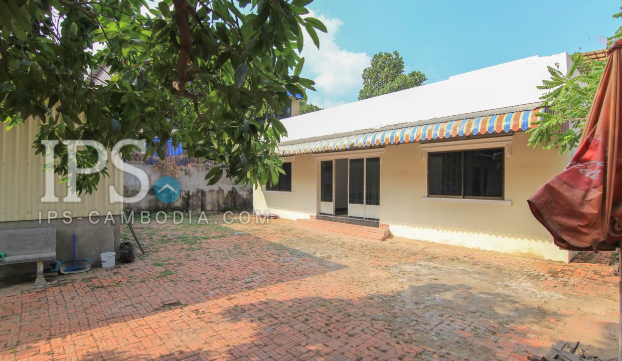 Warehouse For Rent - Boeung Kak 1