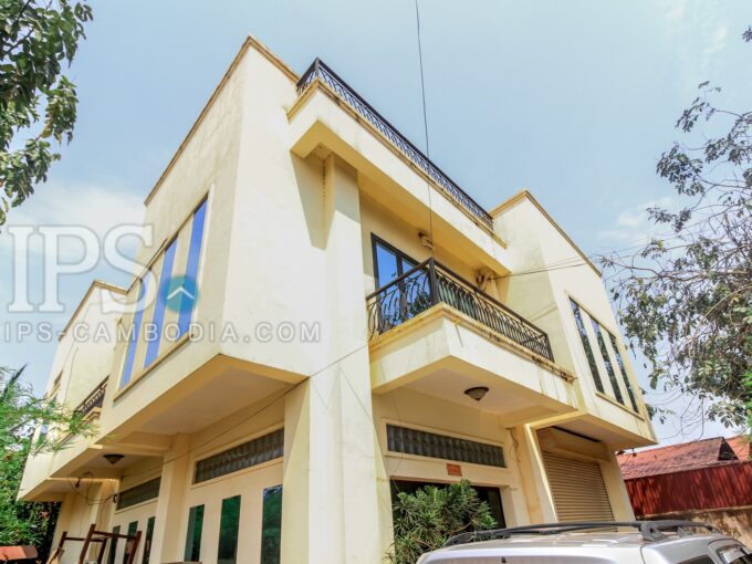 6 Bedroom Townhouse For Rent - Siem Reap