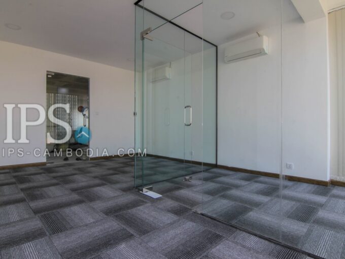 80 Sqm Office Space For Rent - Daun Penh