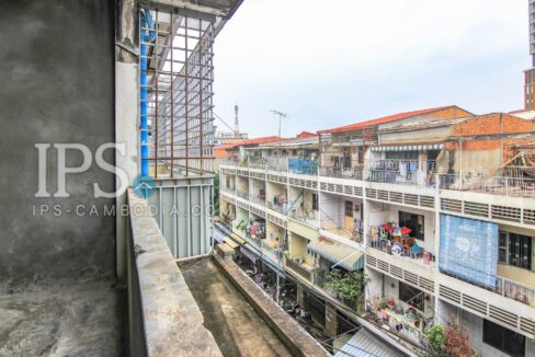 Renovation Project in 7 Makara  1Bedroom  Flat  Rooftop Terrace for Sale