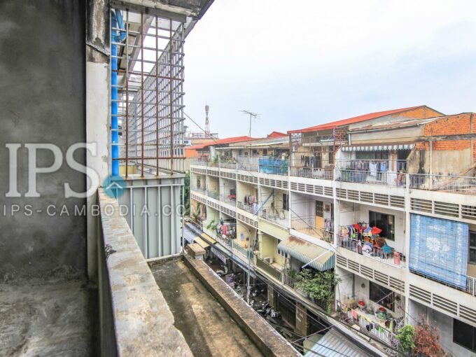 Renovation Project in 7 Makara  1Bedroom  Flat  Rooftop Terrace for Sale