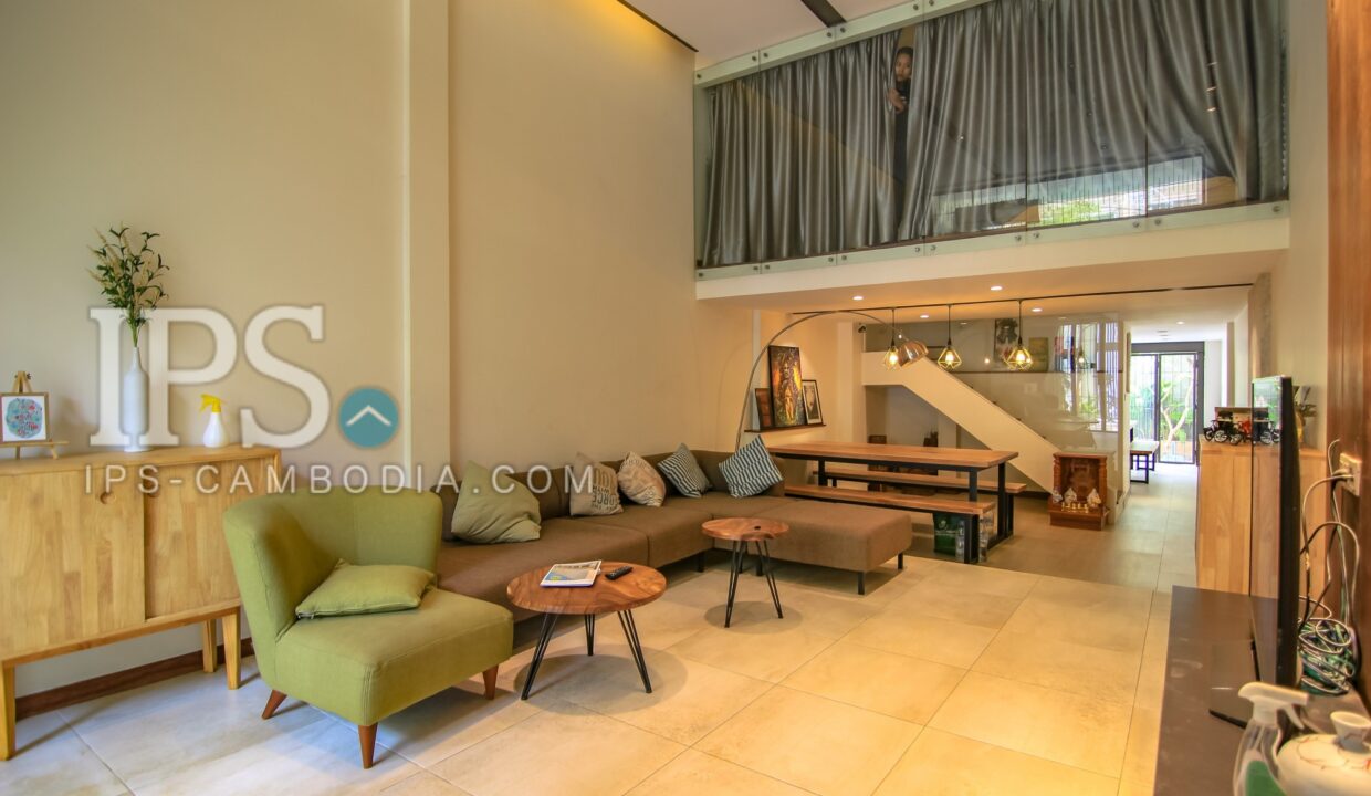 4 Bedrooms Townhouse For Rent - Toul Tum Poung